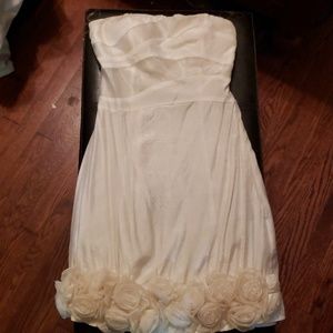 White strapless dress